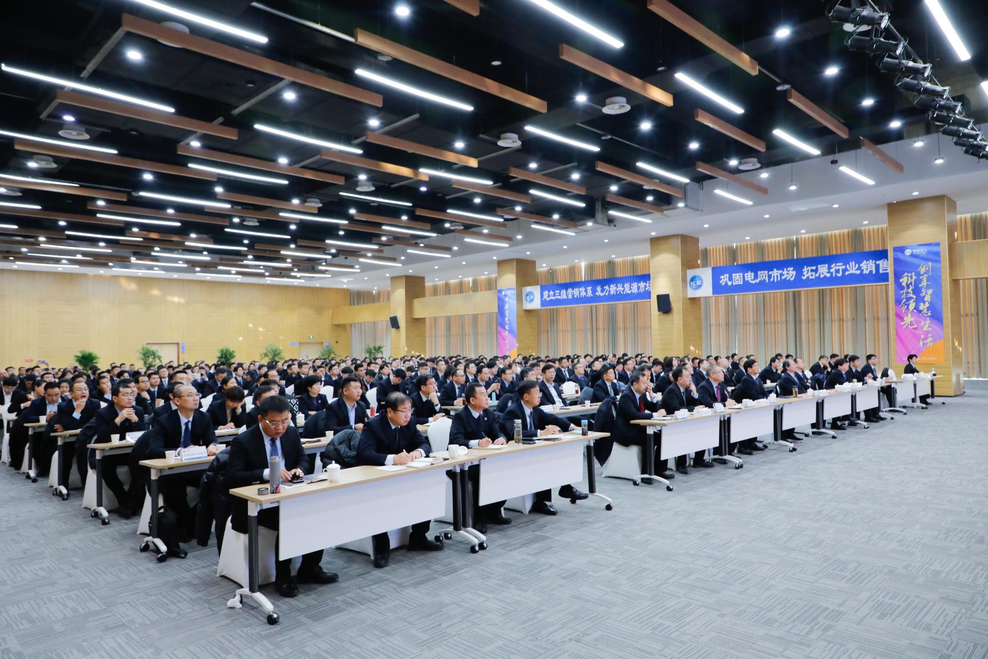 宝马bm1122线路顶级(中国游)有限公司官网