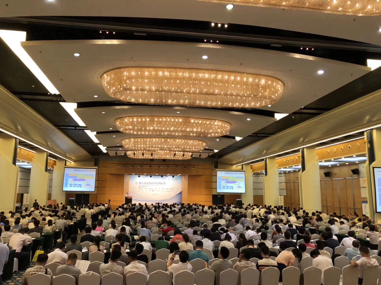 宝马bm1122线路顶级(中国游)有限公司官网